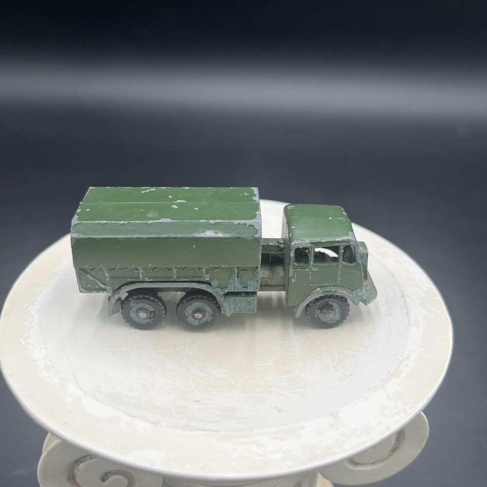 Vintageโ Matchbox No.62 AEC General Service Lorry